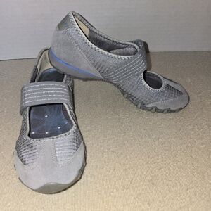 Skechers Gray Mary Jane Active Shoes size 6